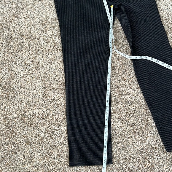 NWT - DKNY Jeans Ponte Zipper front Pant, Grey Houndstooth, size L - Picture 10 of 10